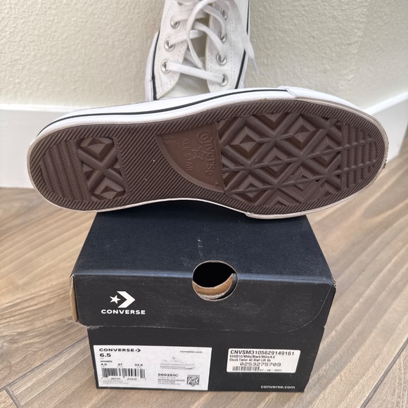 Converse Chuck Taylor All Start Lift! - Picture 4 of 8